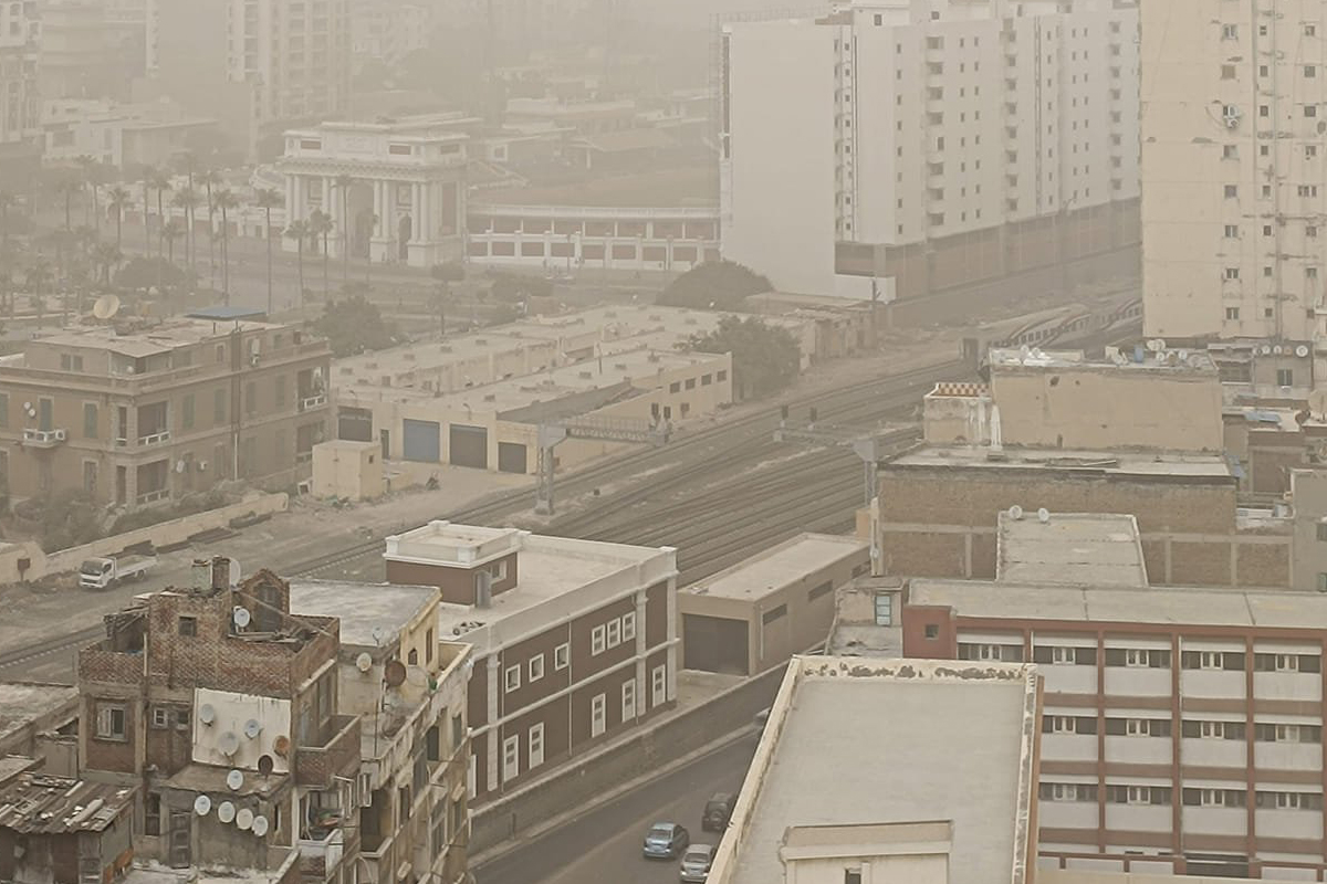 شبورة تسيطر على مدينة «الإسكندرية» وتوقعات بنزول الأمطار.. فيديو وصور