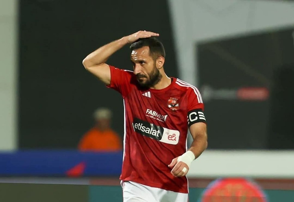 الأهلي المصري يتخذ قرارا صادما للتونسي علي معلول ولاعب آخر (فيديو) 1 68209e3f42360474a766cd98