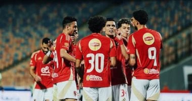 الأهلي يتوج بلقب درع الدوري للمرة 45 في تاريخه والثالثة على التوالي